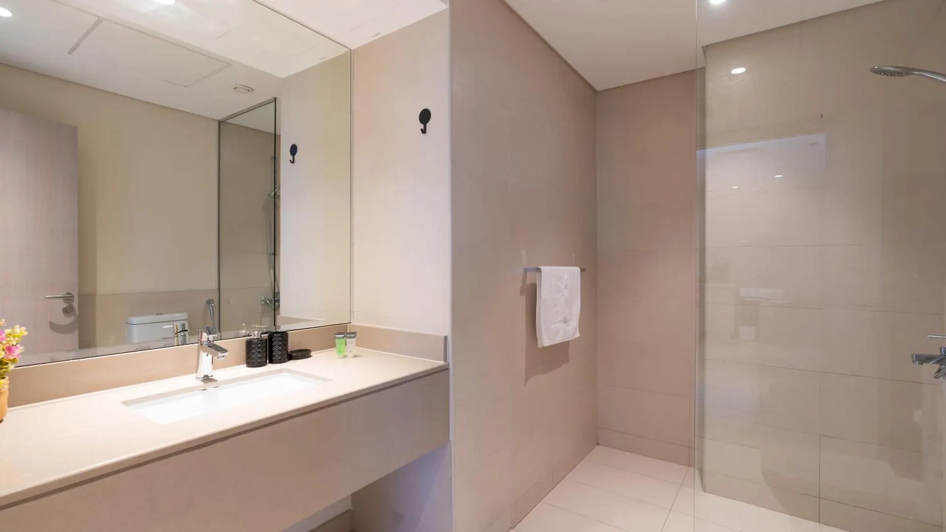 アブダビ1Br Heaven In Yas Waterworld Yas Bayアパートメント アブダビ